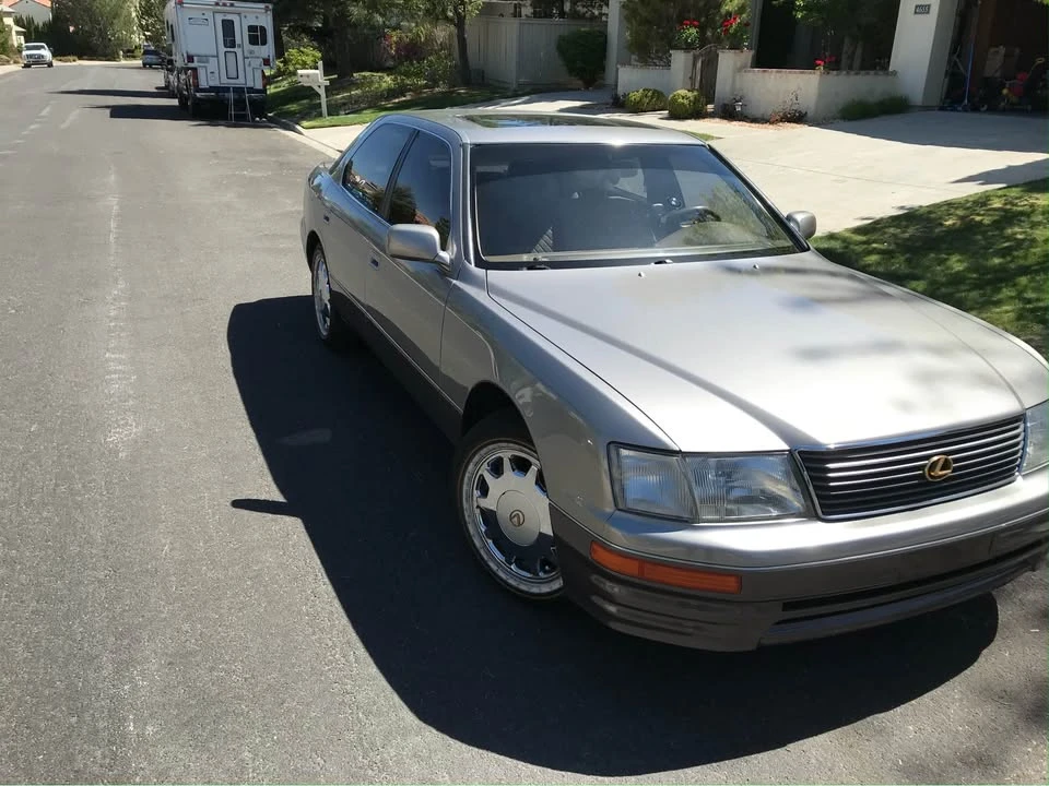 1997 Lexus LS 2nd Gen - Image 4 of 10