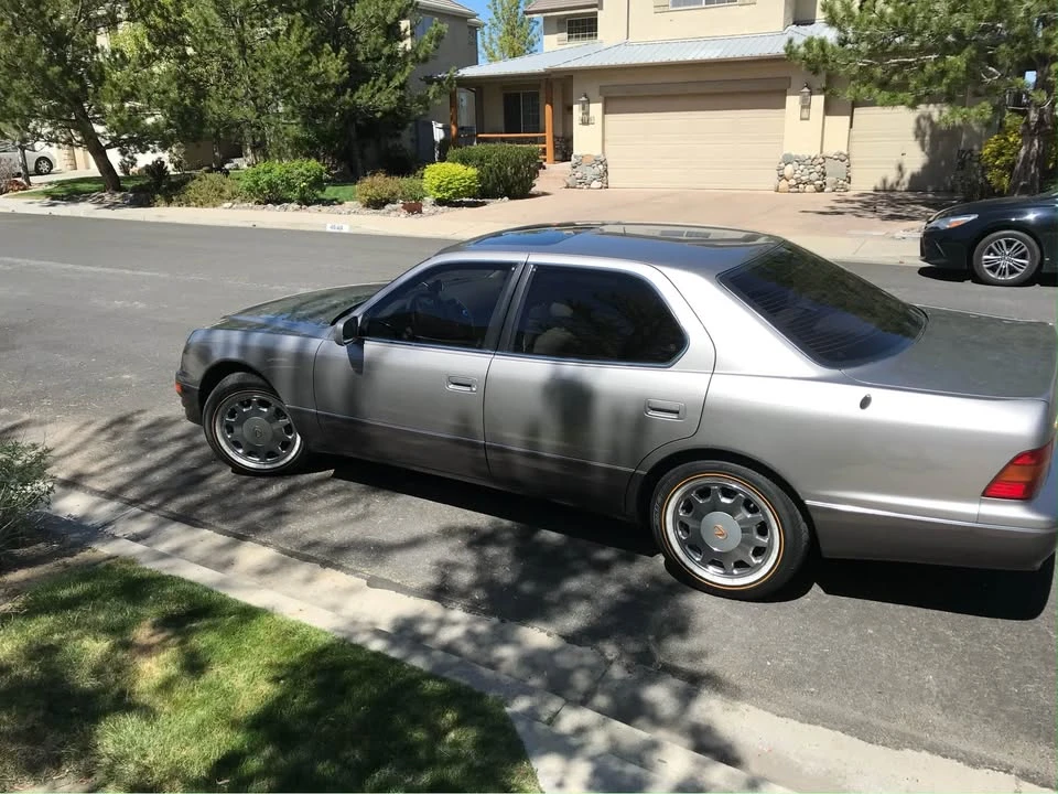1997 Lexus LS 2nd Gen - Image 2 of 10