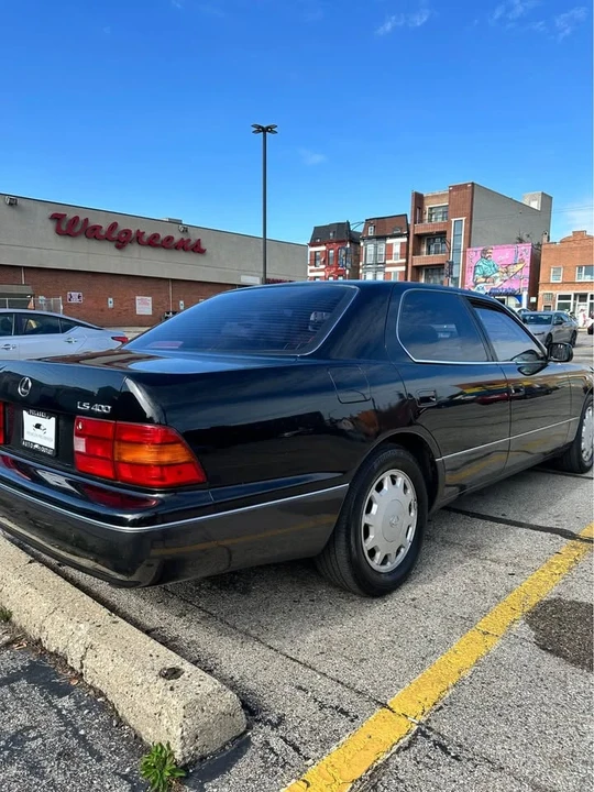 1997 Lexus LS 2nd Gen - Image 4 of 13