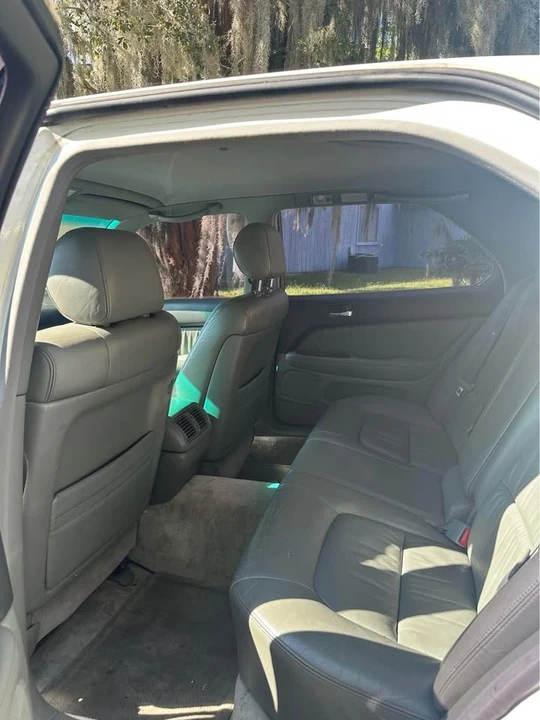 1997 Lexus LS 2nd Gen - Image 10 of 10