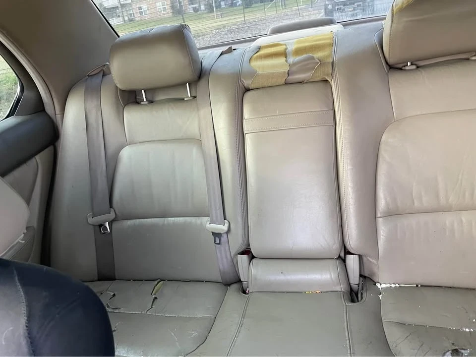 1997 Lexus LS 2nd Gen - Image 11 of 12
