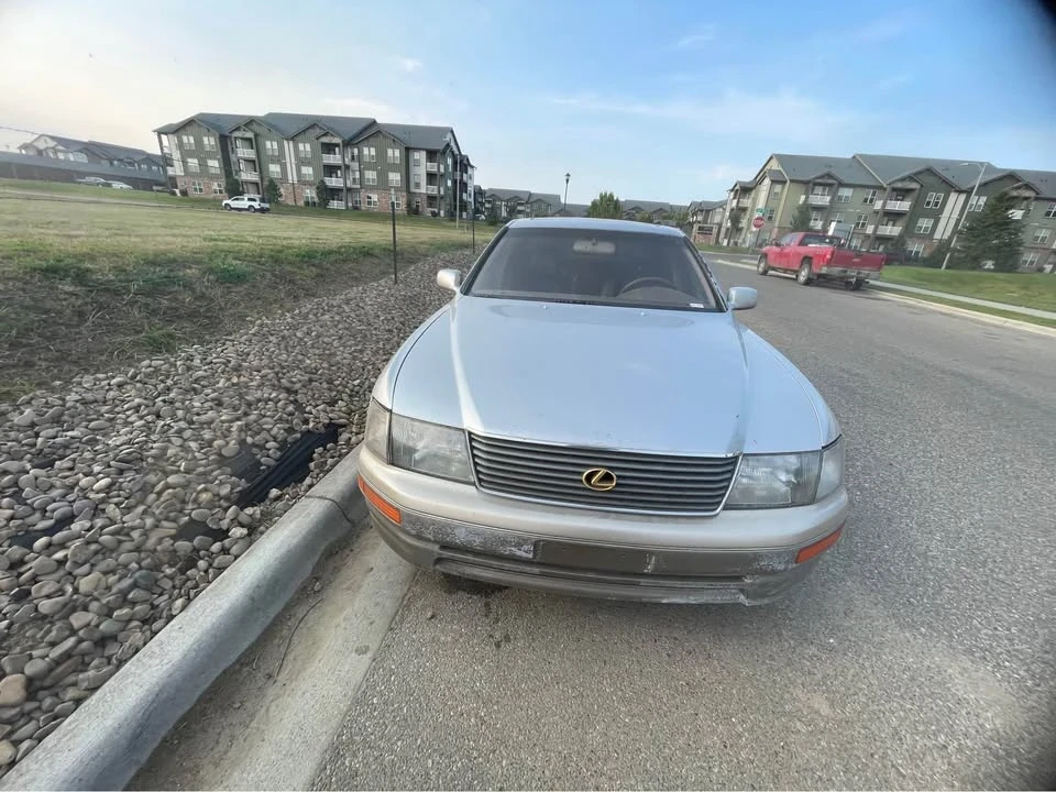 1997 Lexus LS 2nd Gen - Image 2 of 12