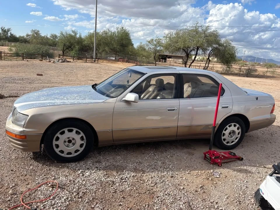 1997 Lexus LS 2nd Gen - Image 4 of 7