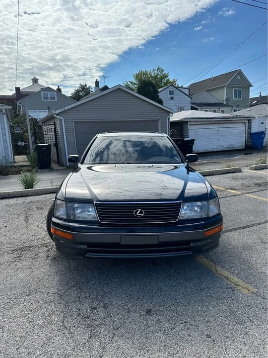 1997 Lexus LS 2nd Gen - Image 2 of 13