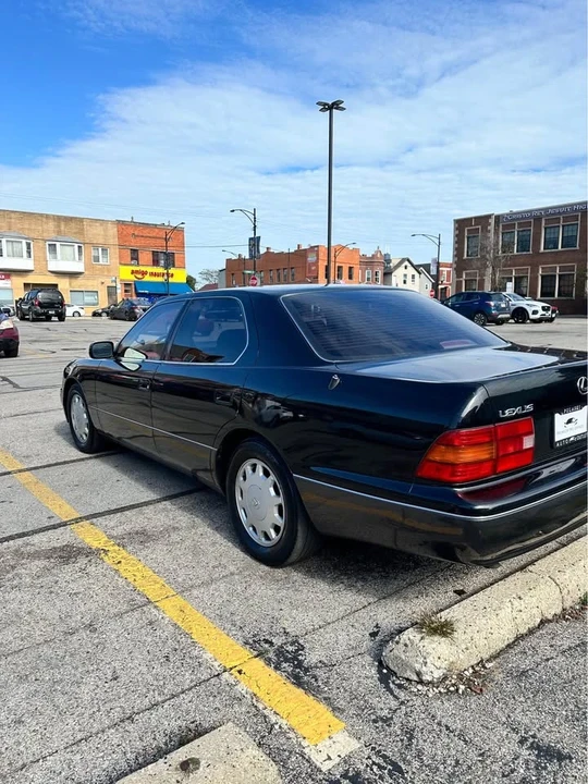 1997 Lexus LS 2nd Gen - Image 6 of 13