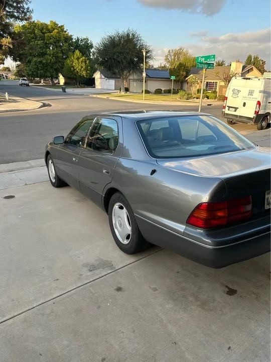 1997 Lexus LS 2nd Gen - Image 7 of 7