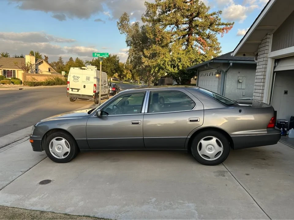1997 Lexus LS 2nd Gen - Image 6 of 7