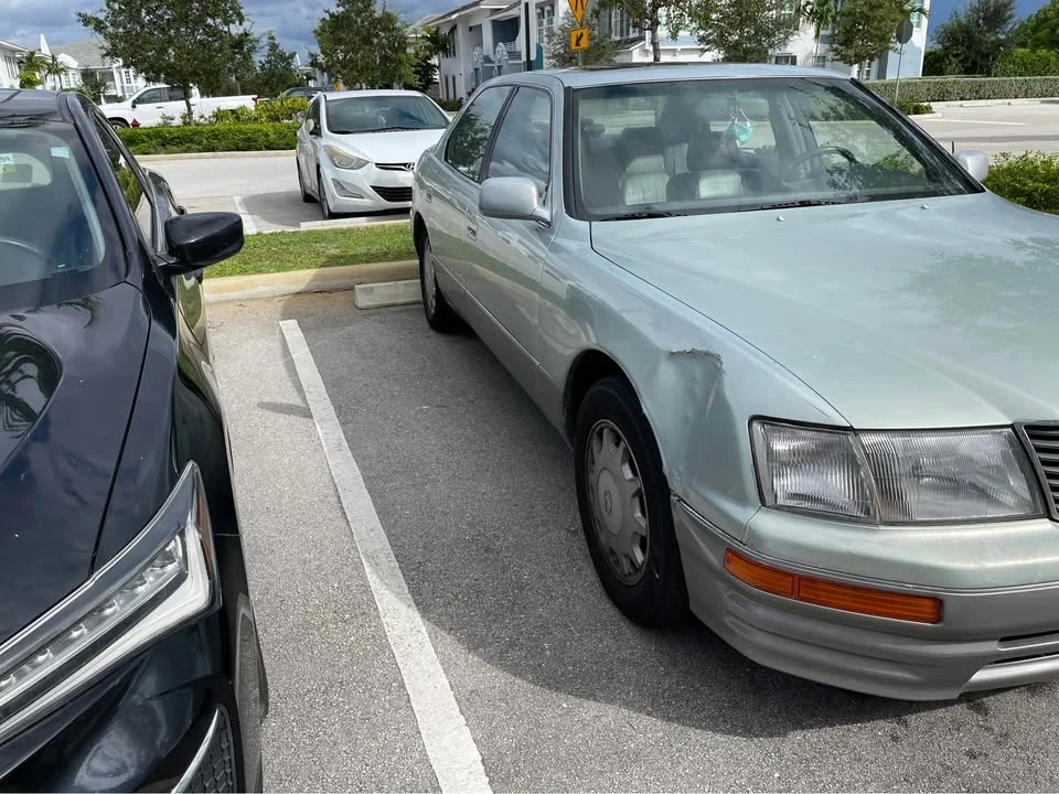 1997 Lexus LS 2nd Gen - Image 2 of 6