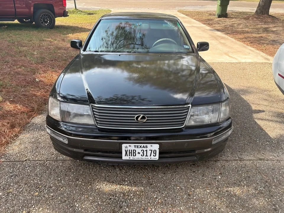 1997 Lexus LS 2nd Gen - Image 3 of 11