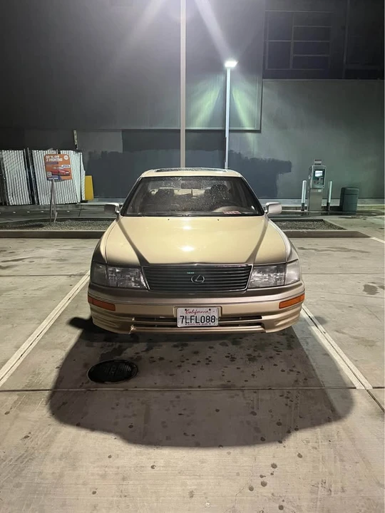 1997 Lexus LS 2nd Gen - Image 3 of 12