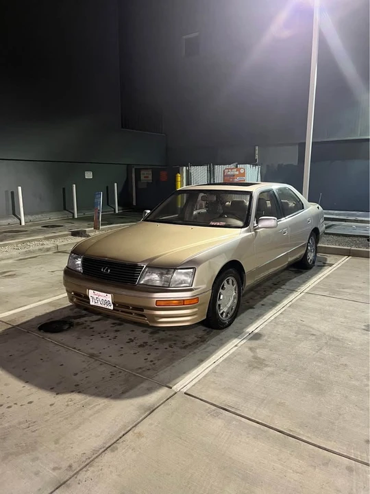 1997 Lexus LS 2nd Gen - Image 2 of 12