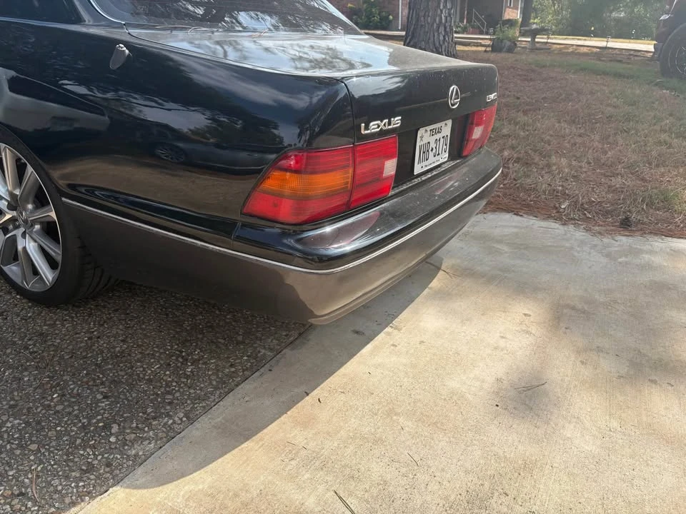 1997 Lexus LS 2nd Gen - Image 5 of 11