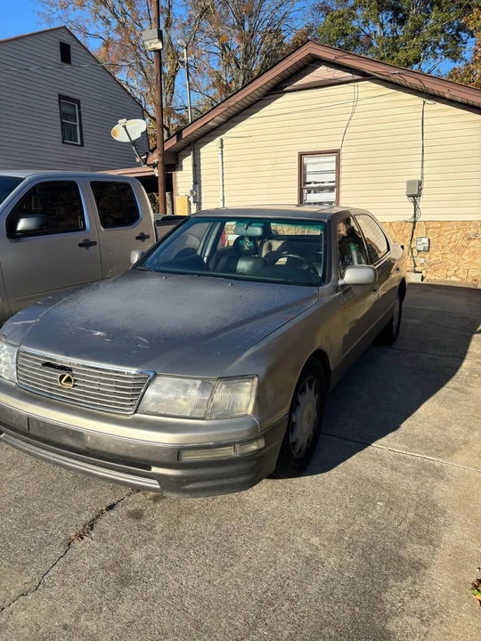 1997 Lexus LS 2nd Gen - Image 2 of 7