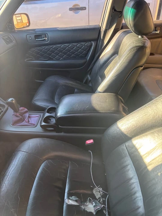 1997 Lexus LS 2nd Gen - Image 5 of 7