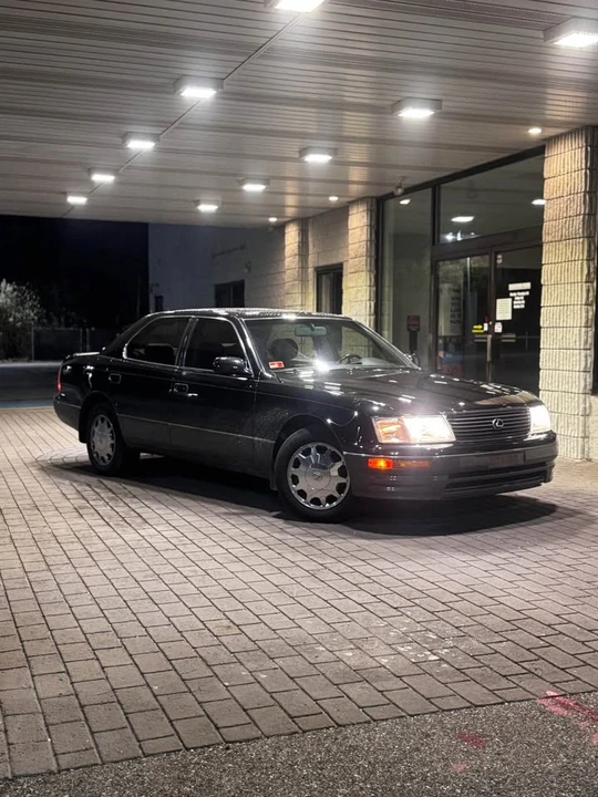 1997 Lexus LS 3rd Gen - Image 4 of 5
