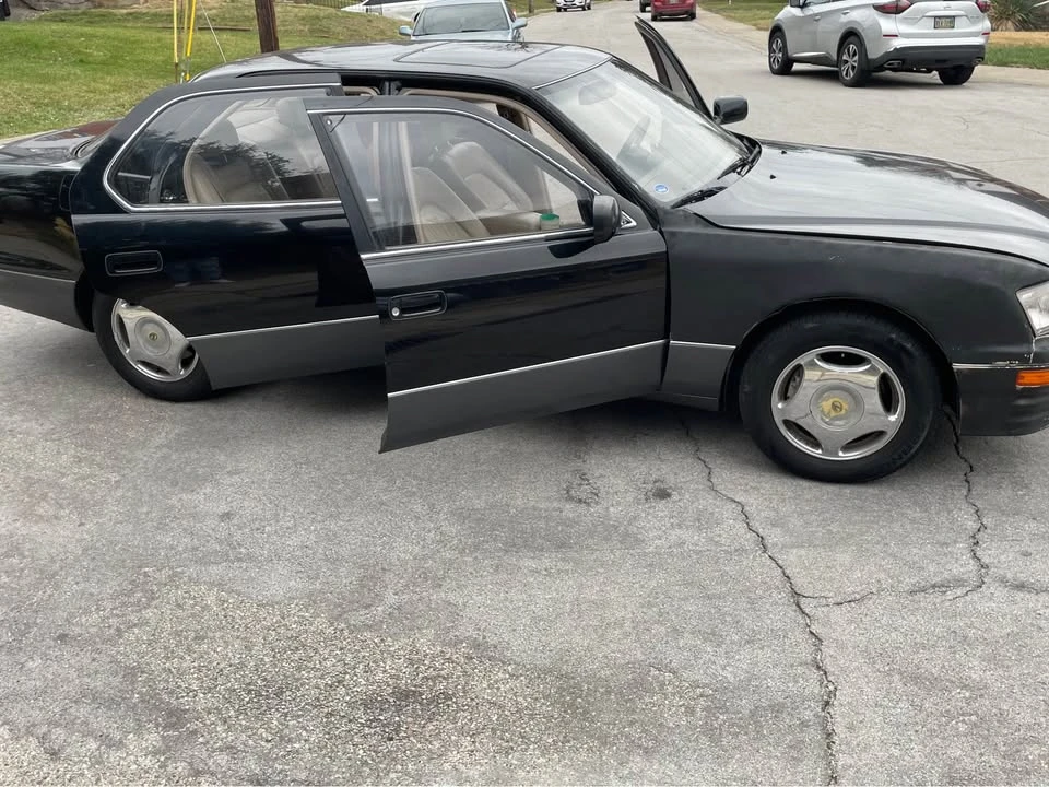 1997 Lexus LS 2nd Gen - Image 2 of 7