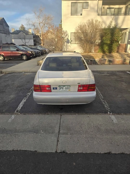 1997 Lexus LS 2nd Gen - Image 4 of 12