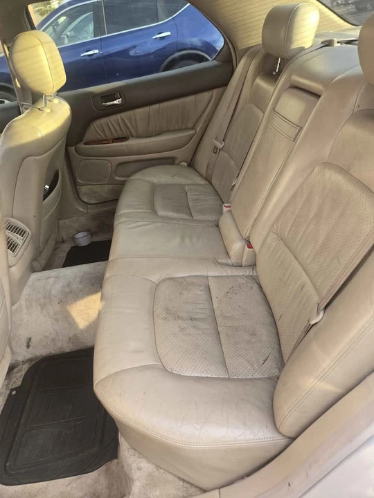 1997 Lexus LS 2nd Gen - Image 5 of 12