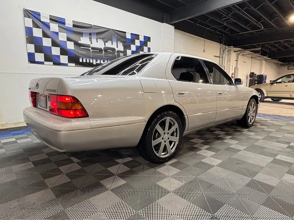 1997 Lexus LS 2nd Gen - Image 4 of 20