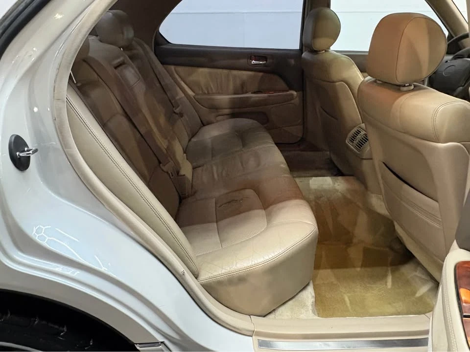 1997 Lexus LS 2nd Gen - Image 15 of 20