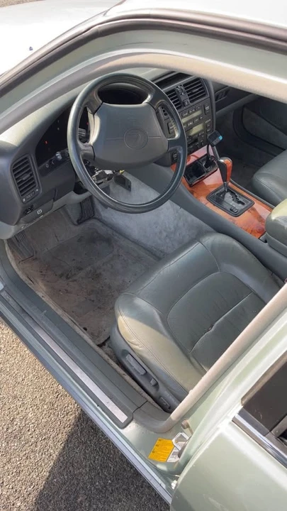 1997 Lexus LS 2nd Gen - Image 5 of 10