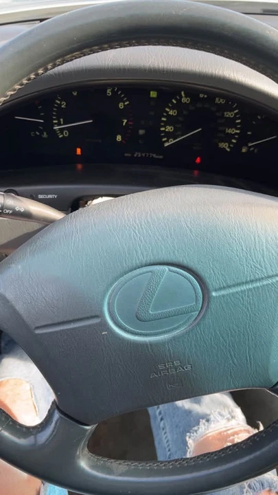 1997 Lexus LS 2nd Gen - Image 7 of 10