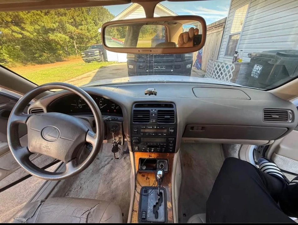 1997 Lexus LS 2nd Gen - Image 6 of 12