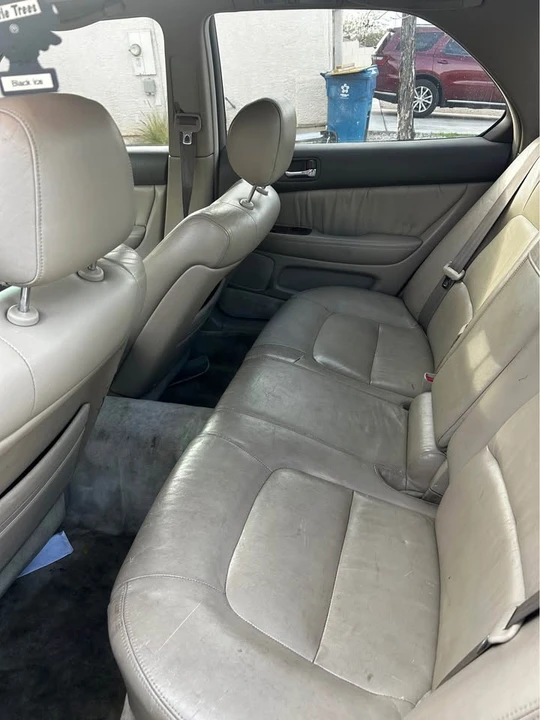 1997 Lexus LS 2nd Gen - Image 5 of 5