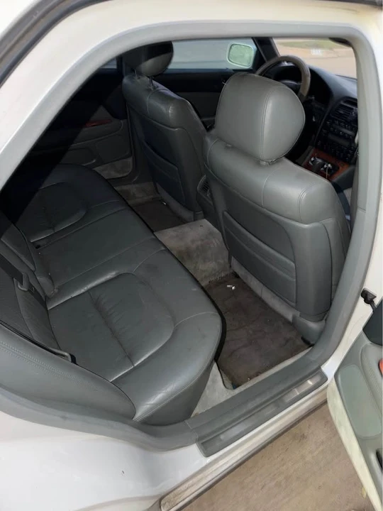 1997 Lexus LS 2nd Gen - Image 5 of 8