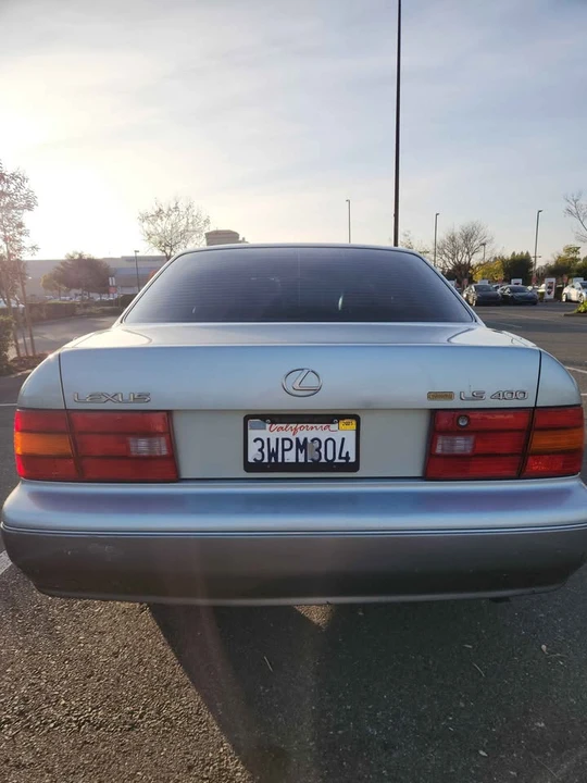 1997 Lexus LS 2nd Gen - Image 2 of 6