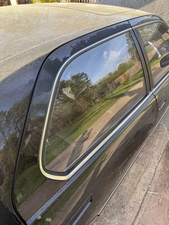 1997 Lexus LS 2nd Gen - Image 18 of 20