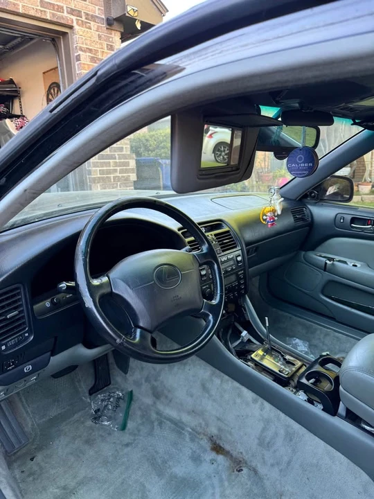 1997 Lexus LS 2nd Gen - Image 5 of 11