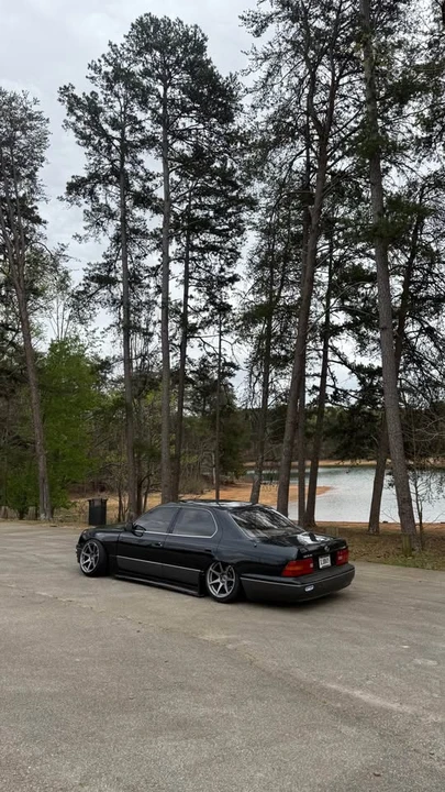 1997 Lexus LS 2nd Gen - Image 3 of 11