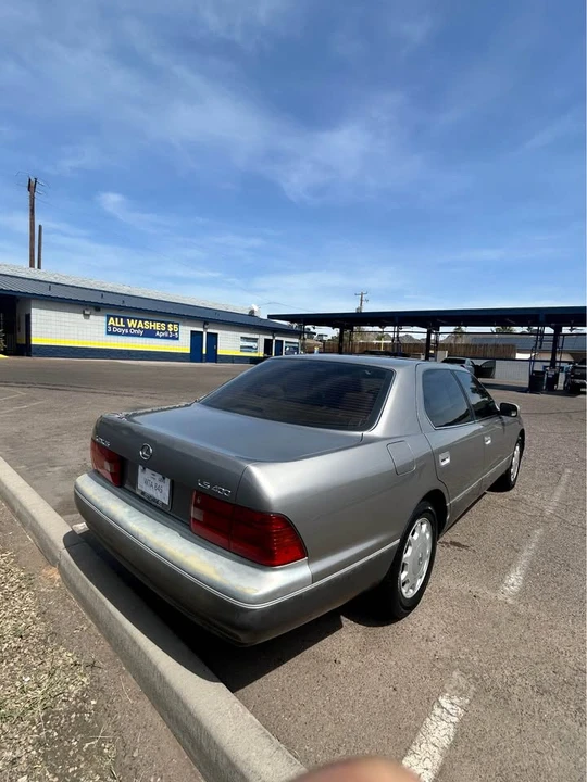 1997 Lexus LS 2nd Gen - Image 5 of 6