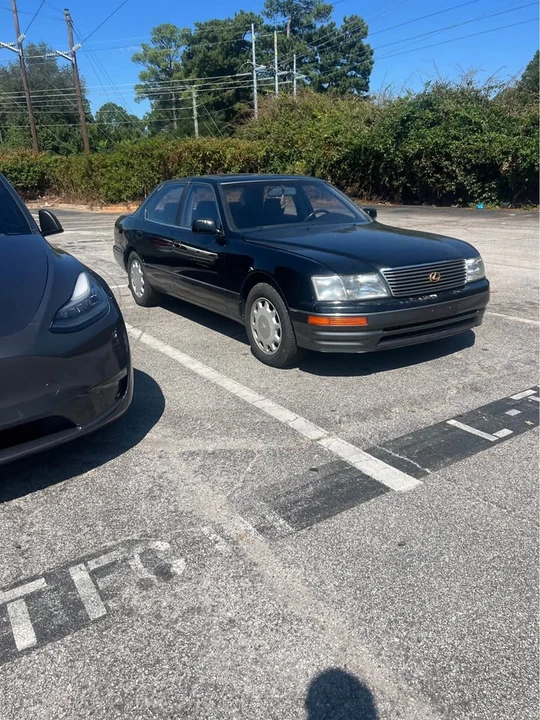 1997 Lexus LS 2nd Gen - Image 2 of 20