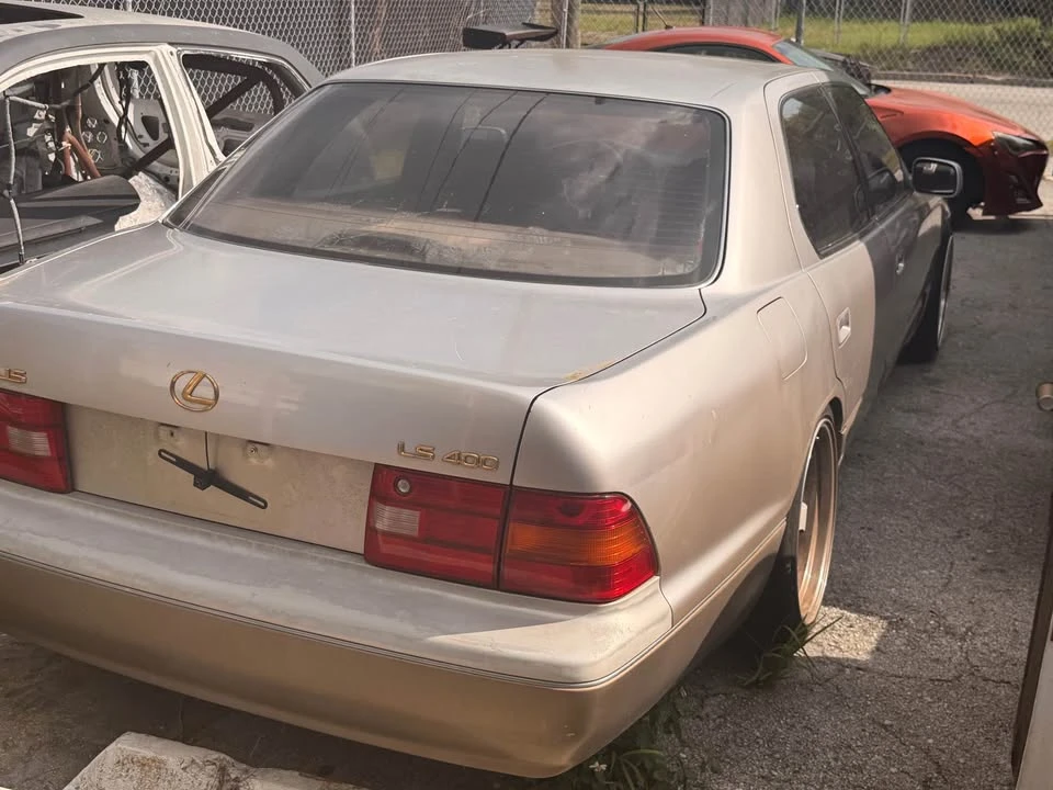 1997 Lexus LS 2nd Gen - Image 3 of 11