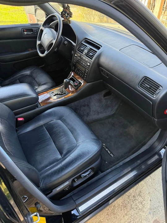 1997 Lexus LS 2nd Gen - Image 11 of 20
