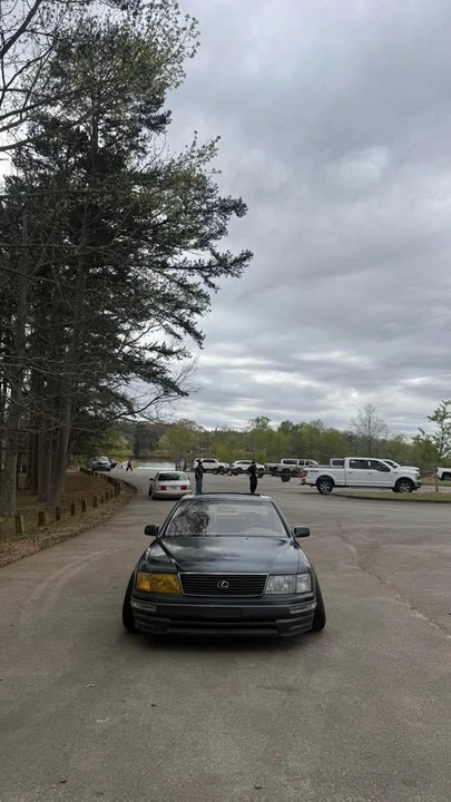 1997 Lexus LS 2nd Gen - Image 6 of 11