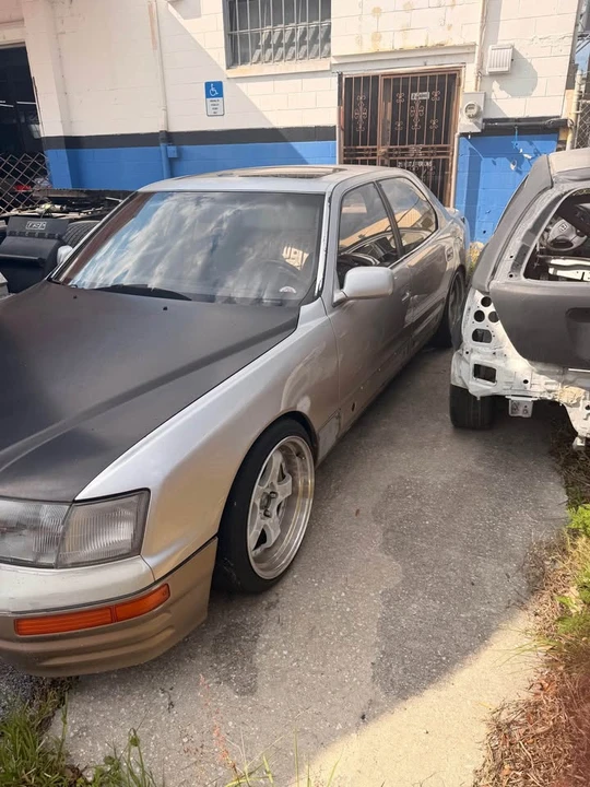 1997 Lexus LS 2nd Gen - Image 11 of 11