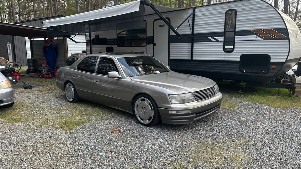 1997 Lexus LS 2nd Gen - Image 2 of 18