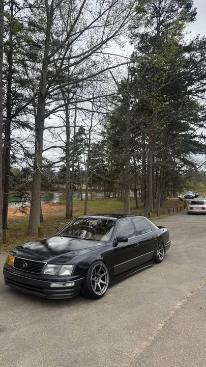 1997 Lexus LS 2nd Gen - Image 5 of 11