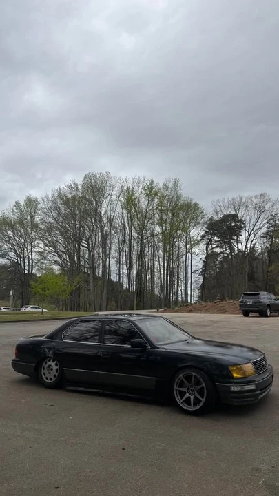 1997 Lexus LS 2nd Gen - Image 8 of 11