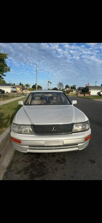 1997 Lexus LS 2nd Gen - Image 5 of 9