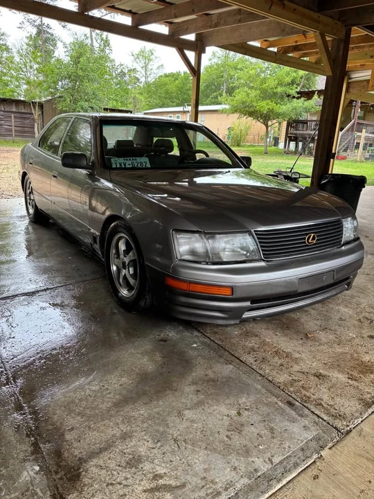 1997 Lexus LS 2nd Gen - Image 3 of 10