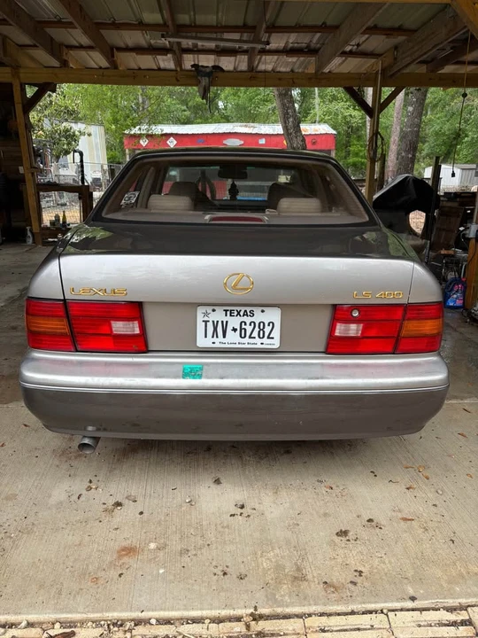 1997 Lexus LS 2nd Gen - Image 6 of 10