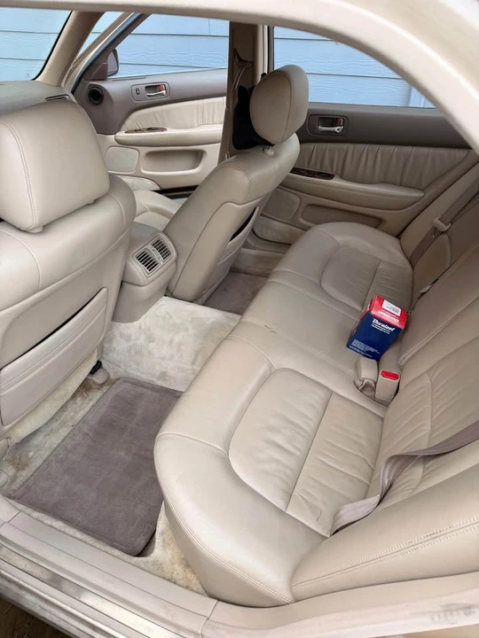 1997 Lexus LS 2nd Gen - Image 4 of 4