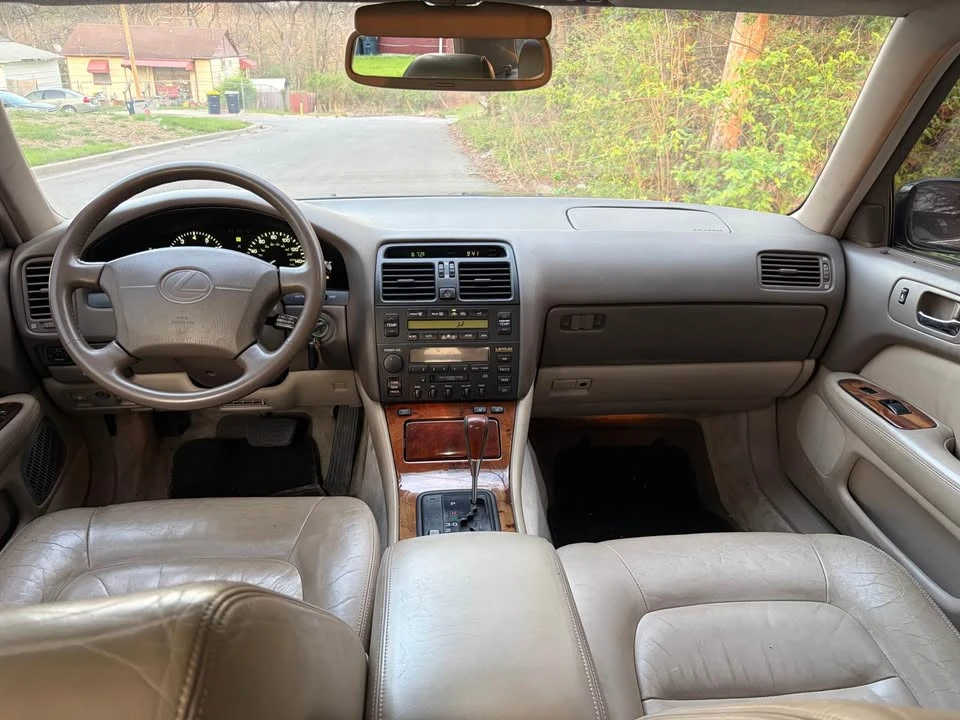 1997 Lexus LS 2nd Gen - Image 8 of 9