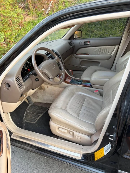1997 Lexus LS 2nd Gen - Image 5 of 9