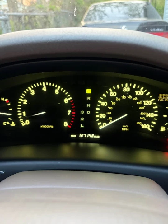 1997 Lexus LS 2nd Gen - Image 9 of 9