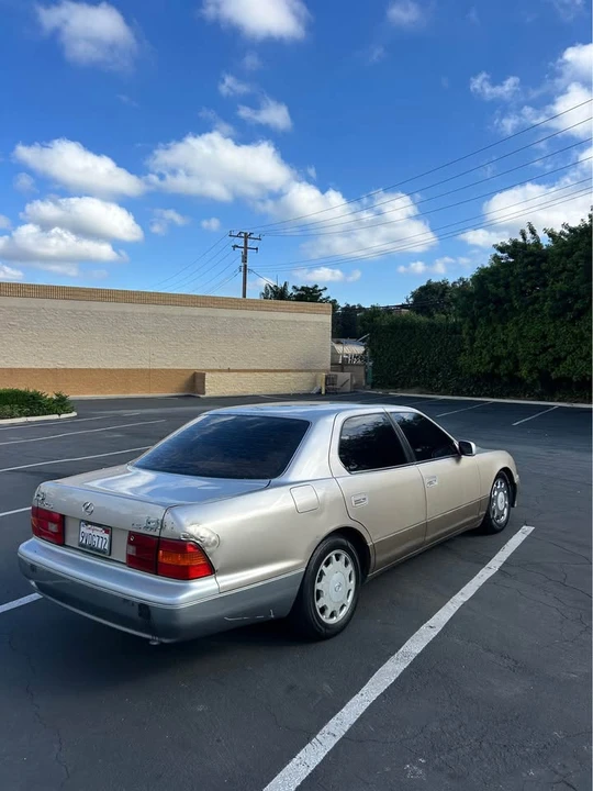 1997 Lexus LS 2nd Gen - Image 3 of 17